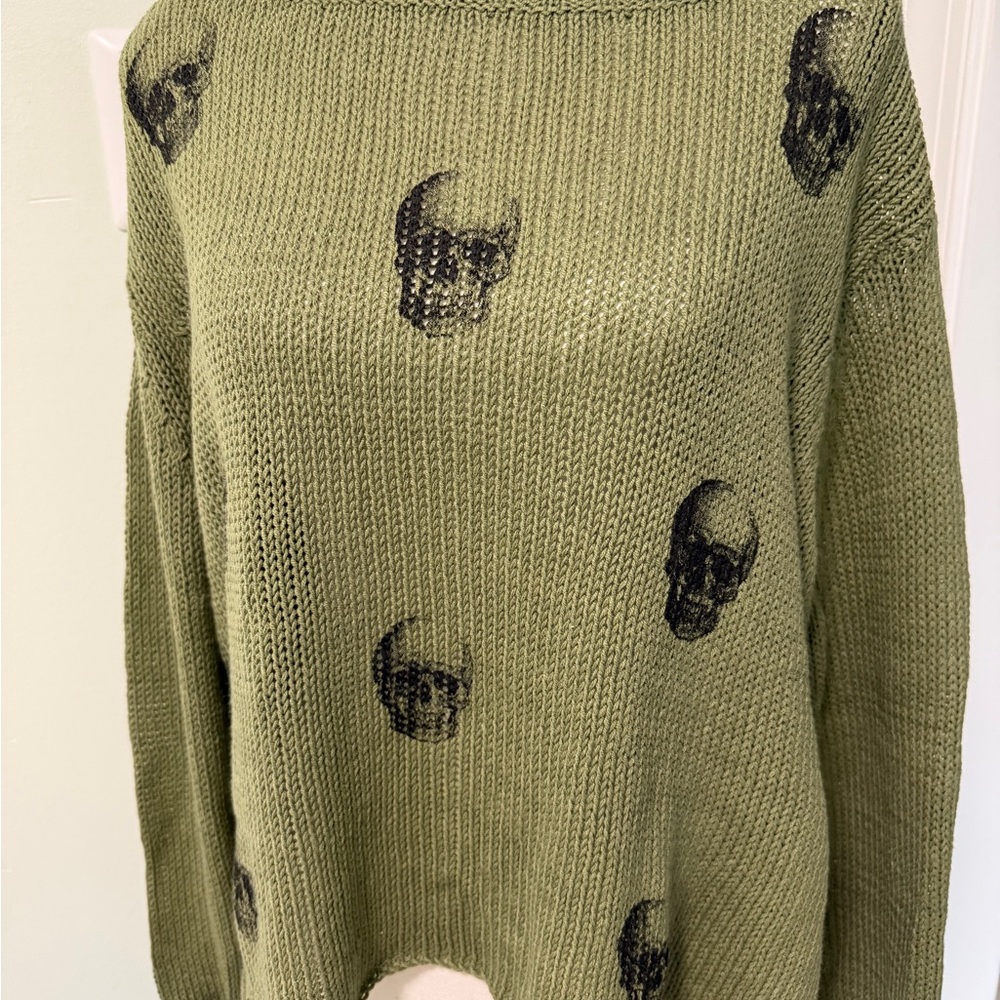 Wooden Ships Olive Green Crewneck Sweater with Black Skull Motifs M/L